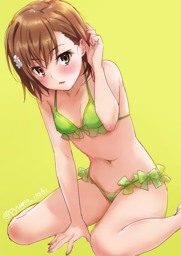 1girl adjusting_hair arm_support artist_name bangs bare_arms bare_legs bare_shoulders bikini blush breasts brown_eyes brown_hair collarbone commentary_request eyebrows_visible_through_hair flower full_body green_background green_bikini hair_flower hair_ornament hand_up looking_at_viewer misaka_mikoto navel parted_lips puma_(hyuma1219) short_hair simple_background sitting small_breasts solo stomach swimsuit to_aru_kagaku_no_railgun to_aru_majutsu_no_index twitter_username wariza white_flower