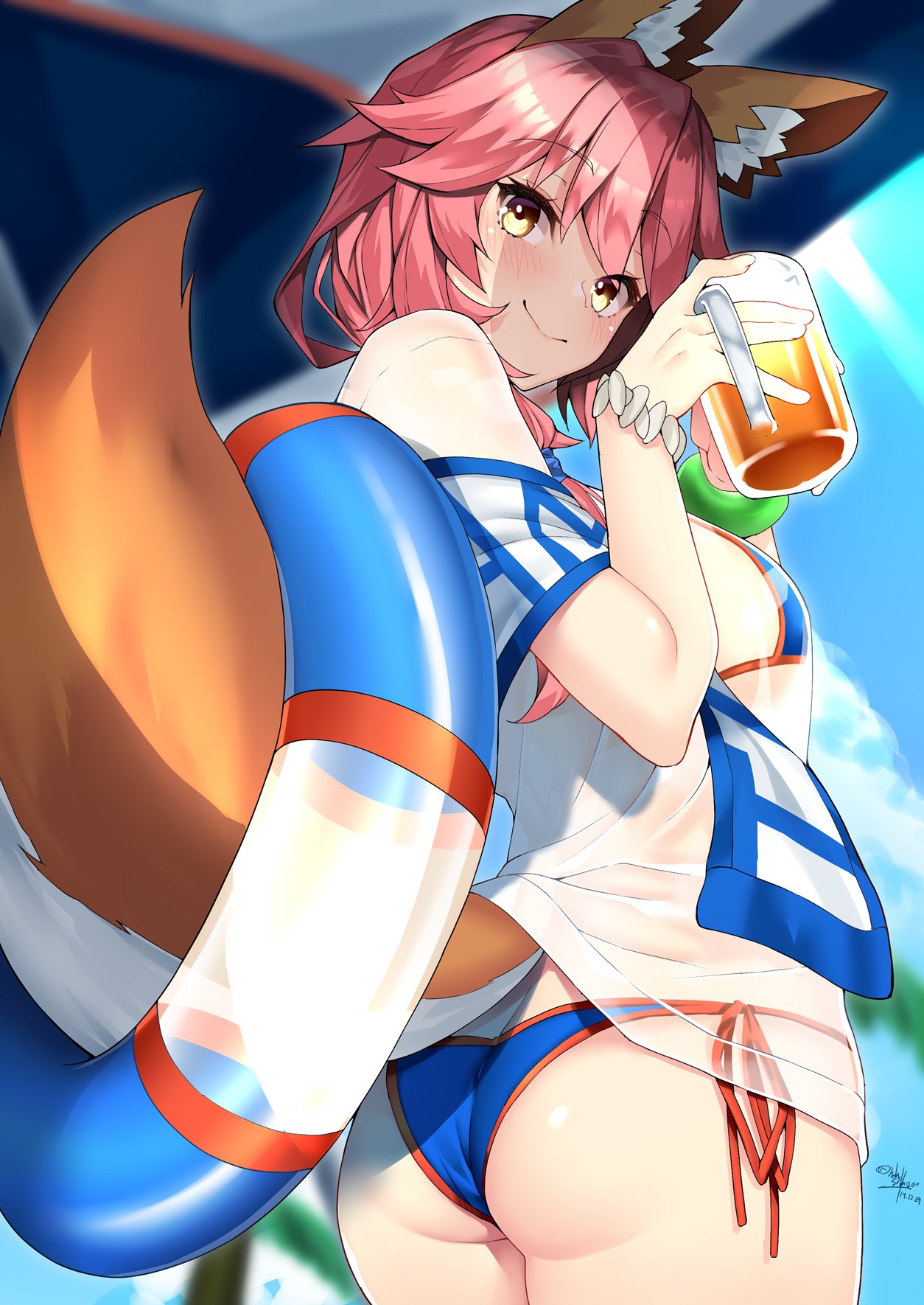 1girl animal_ear_fluff animal_ears ass bangs beach_umbrella bikini bikini_under_clothes blue_bikini blush bracelet breasts closed_mouth cup fate/grand_order fate_(series) fox_ears fox_girl fox_tail hair_between_eyes highres innertube jewelry large_breasts long_hair looking_at_viewer looking_back mug nebusoku parasol pink_hair shirt side-tie_bikini smile solo swimsuit tail tamamo_(fate)_(all) tamamo_no_mae_(swimsuit_lancer)_(fate) umbrella wet wet_clothes wet_shirt wet_t-shirt yellow_eyes