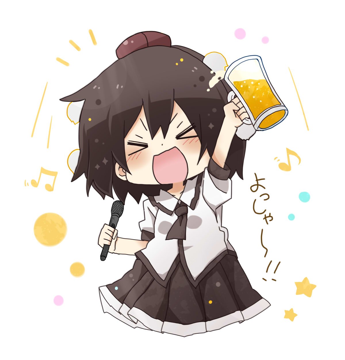 &gt;_&lt; 1girl :d alcohol bangs beamed_eighth_notes beer beer_mug black_hair black_neckwear black_skirt blush brown_headwear closed_eyes collared_shirt commentary_request cup eighth_note facing_viewer hat highres holding holding_cup holding_microphone microphone mini_hat musical_note open_mouth pleated_skirt shameimaru_aya shirt short_sleeves skirt smile solo star tokin_hat totoharu_(kujirai_minato) touhou translation_request v-shaped_eyebrows white_background white_shirt xd