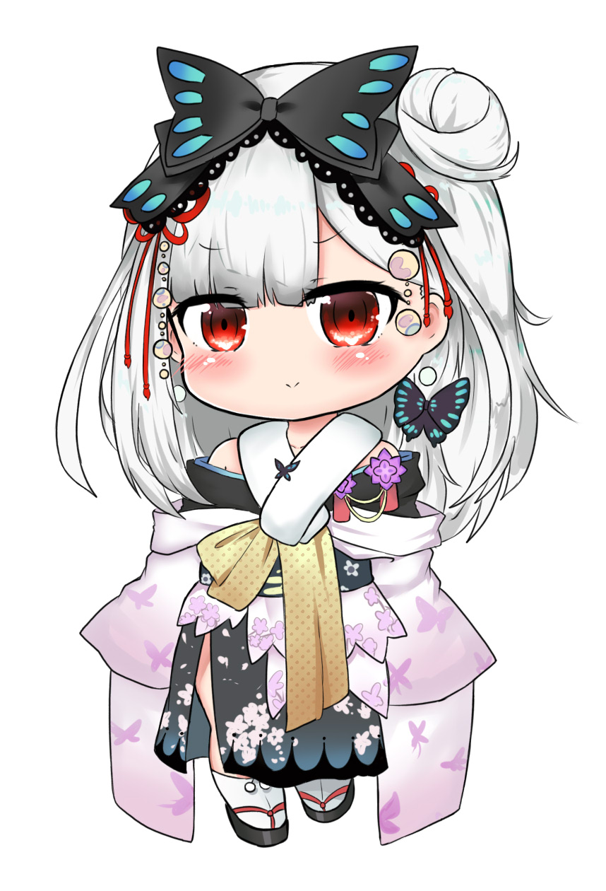 1girl :&gt; bailingxiao_jiu bangs bare_shoulders black_bow black_footwear black_kimono blush bow butterfly_earrings closed_mouth earrings eyebrows_visible_through_hair floral_print full_body hair_bow hair_bun highres hololive japanese_clothes jewelry kimono long_hair looking_at_viewer off_shoulder print_kimono red_eyes silver_hair simple_background smile socks solo standing tabi uruha_rushia virtual_youtuber white_background white_legwear zouri