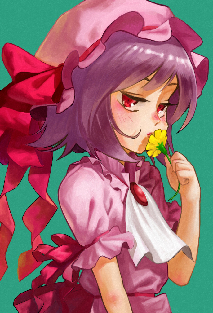 1girl ascot bangs blush brooch flower green_background hand_up hat hat_ribbon holding holding_flower jewelry looking_at_viewer mob_cap no_wings pink_headwear puffy_short_sleeves puffy_sleeves purple_hair red_eyes red_ribbon remilia_scarlet ribbon short_hair short_sleeves sidelocks smelling smelling_flower solo touhou upper_body user_pcug8845 yellow_flower