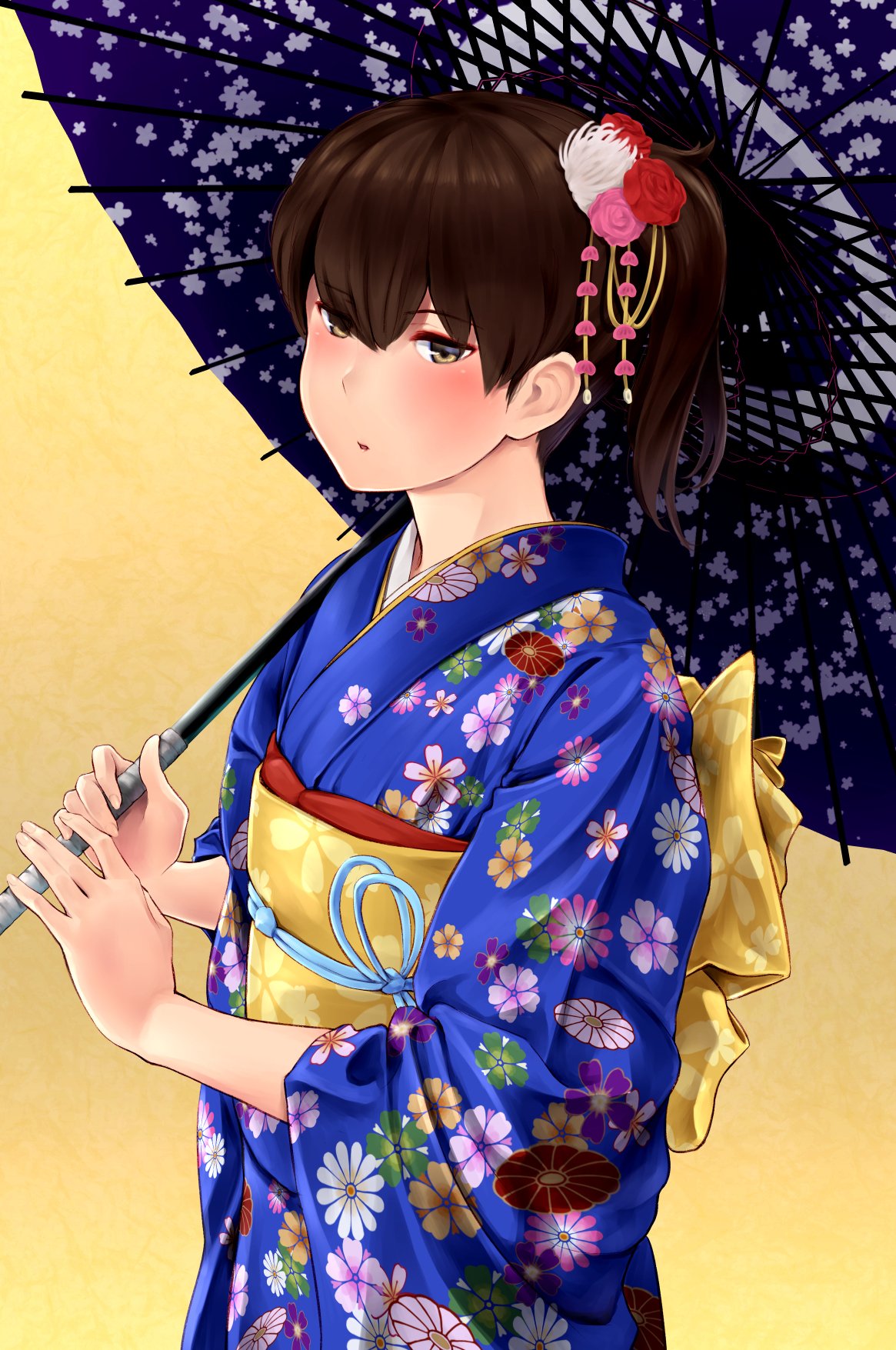 1girl alternate_costume blue_kimono blush brown_eyes brown_hair flower hair_flower hair_ornament highres holding holding_umbrella japanese_clothes kaga_(kantai_collection) kantai_collection kimono long_hair looking_at_viewer obi obijime open_mouth pink_flower red_flower sash side_ponytail simple_background solo umbrella wa_(genryusui) white_flower yellow_background