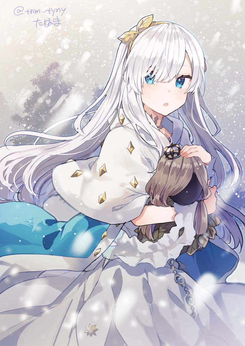 1girl anastasia_(fate/grand_order) bangs blue_eyes cape capelet coat doll dress fate/grand_order fate_(series) hairband holding ikeuchi_tanuma long_dress long_hair looking_at_viewer parted_lips signature silver_hair snow snowing standing twitter_username white_capelet white_dress wristband