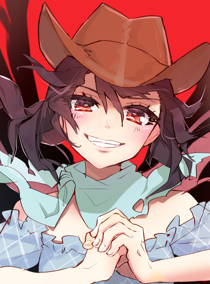 1girl bandana bangs bare_shoulders black_hair blue_shirt blush brown_headwear commentary cowboy_hat cracking_knuckles grin hair_between_eyes hat head_tilt kurokoma_saki looking_at_viewer off-shoulder_shirt off_shoulder red_background red_eyes shirt short_hair short_sleeves simple_background smile solo syuri22 touhou upper_body