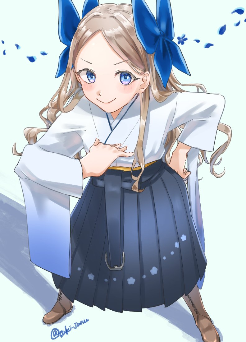 1girl asakaze_(kantai_collection) bangs blue_bow blue_eyes blue_hakama boots bow cross-laced_footwear forehead full_body hakama hand_on_hip japanese_clothes kantai_collection kimono knee_boots lace-up_boots leaning_forward light_brown_hair long_hair looking_at_viewer meiji_schoolgirl_uniform parted_bangs sidelocks smile solo standing tsukimura_(d24f4z8j3t) twitter_username wavy_hair white_kimono
