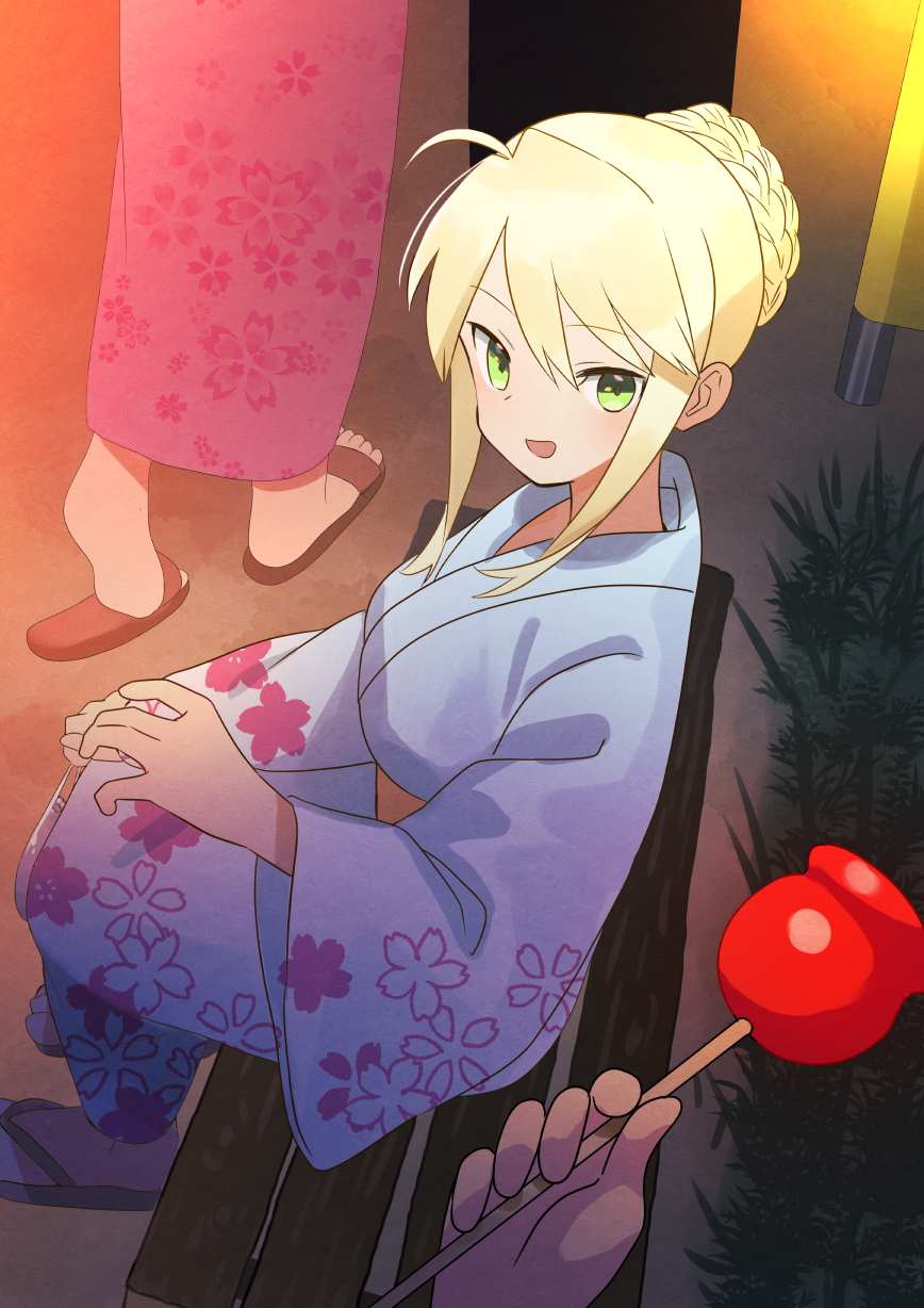 1girl ahoge artoria_pendragon_(all) artoria_pendragon_(lancer) bangs bench blonde_hair blue_kimono blush braid breasts candy_apple fate/grand_order fate_(series) floral_print food french_braid green_eyes hair_between_eyes hair_bun highres japanese_clothes kimono large_breasts long_hair long_sleeves looking_at_viewer open_mouth sandals sidelocks sitting smile solo_focus wide_sleeves zenshin