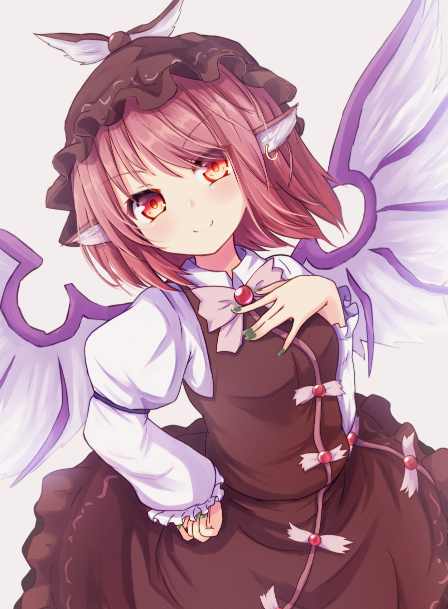 1girl animal_ears baram bird_wings brown_dress brown_headwear closed_mouth dress green_nails grey_background hand_on_own_chest hat head_tilt highres jewelry juliet_sleeves long_sleeves looking_at_viewer medium_hair mystia_lorelei nail_polish pink_hair puffy_sleeves red_eyes simple_background single_earring smile solo touhou wings