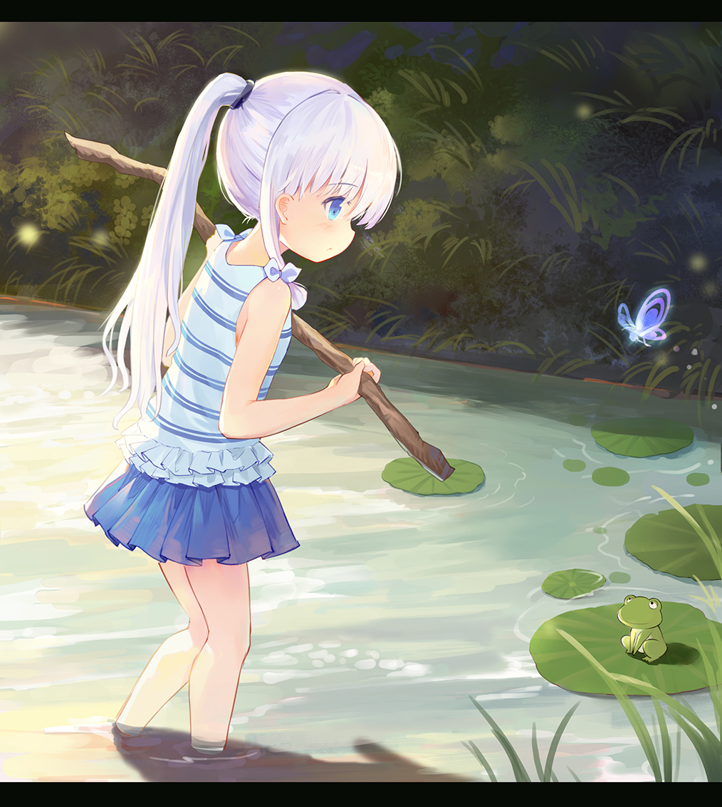 1girl animal bangs blue_butterfly blue_eyes blue_shirt blue_skirt blush bug butterfly child closed_mouth commentary_request day eyebrows_visible_through_hair frog holding insect kneepits leilin letterboxed lily_pad long_hair miniskirt naruse_shiroha outdoors pleated_skirt pond ponytail profile revision shirt silver_hair skirt sleeveless sleeveless_shirt standing stick striped striped_shirt summer_pockets very_long_hair wading water