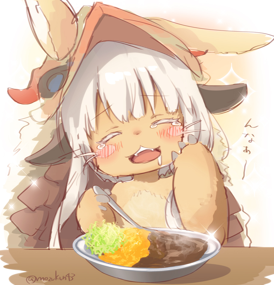 1other androgynous animal_ears artist_name blush bowl eyebrows_visible_through_hair fangs furry holding holding_spoon looking_at_viewer made_in_abyss mozukun43 nanachi_(made_in_abyss) open_mouth short_hair spoon translation_request twitter_username upper_body upper_teeth whiskers white_hair