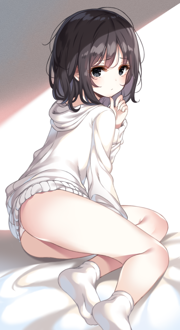 1girl ass bed_sheet black_eyes black_hair highres hood hood_down hoodie hoodie_dress long_sleeves looking_at_viewer looking_back no_pants original panties panty_peek short_hair sitting socks solo thighs underwear white_hoodie white_legwear white_panties yaya_(yayaa_00)