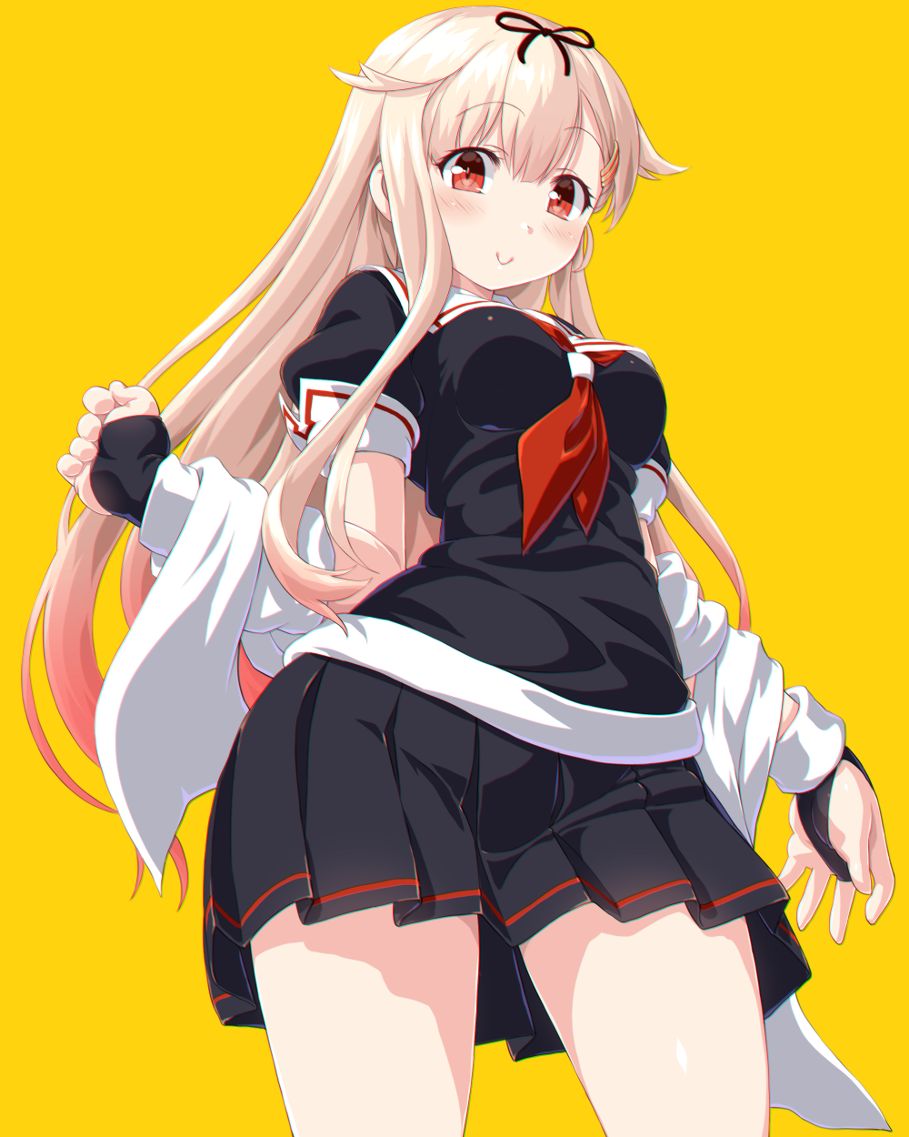 1girl black_serafuku blonde_hair blush breasts cowboy_shot dd_(ijigendd) hair_between_eyes hair_ornament hairclip highres kantai_collection long_hair looking_at_viewer medium_breasts miniskirt neckerchief pleated_skirt red_eyes red_neckwear remodel_(kantai_collection) school_uniform serafuku simple_background skirt smile solo very_long_hair yellow_background yuudachi_(kantai_collection)