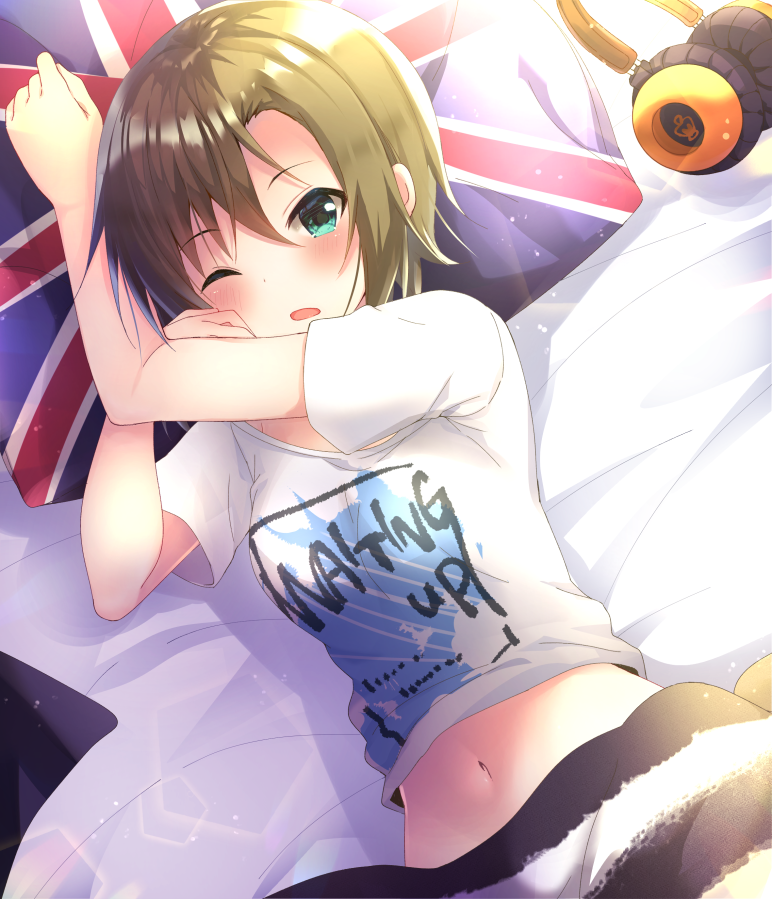 1girl bangs bed_sheet brown_hair eyebrows_visible_through_hair from_above green_eyes hair_between_eyes headphones headphones_removed idolmaster idolmaster_cinderella_girls idolmaster_cinderella_girls_starlight_stage looking_at_viewer lying midriff navel on_back one_eye_closed open_mouth print_shirt rocomani shiny shiny_hair shirt short_hair short_sleeves solo stomach tada_riina under_covers white_shirt