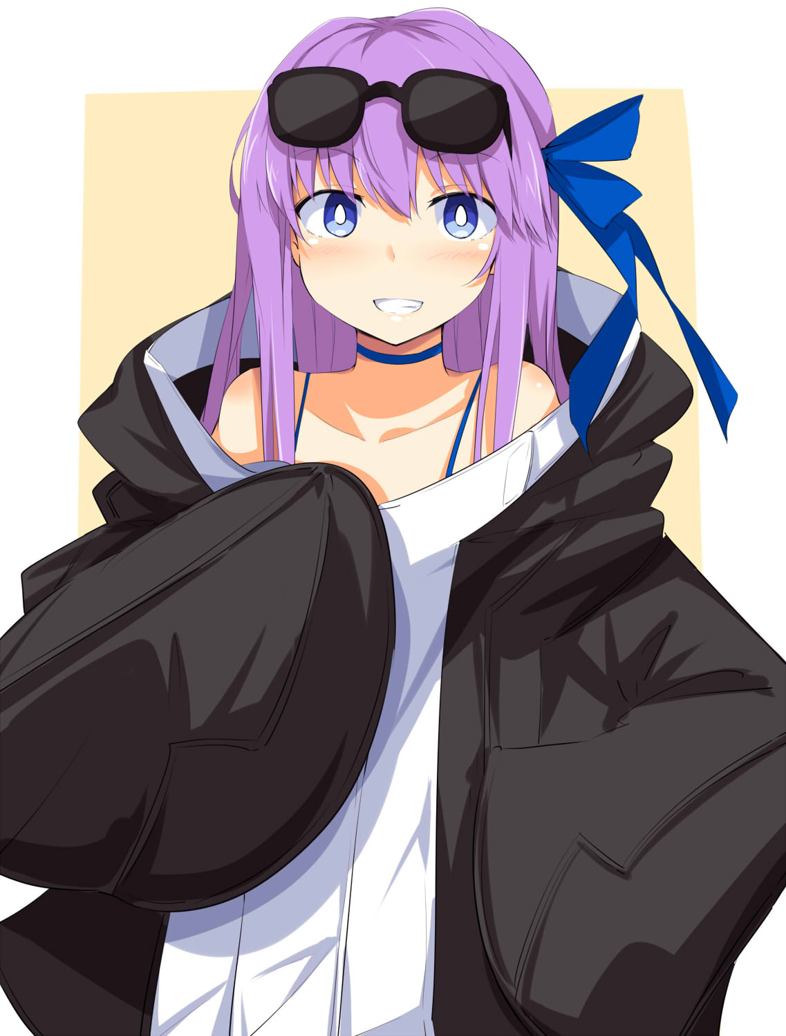 1girl bangs black_hoodie blue_choker blue_eyes blue_ribbon blush breasts chata_maru_(irori_sabou) choker collarbone commentary_request eyebrows_visible_through_hair fate/grand_order fate_(series) grin hair_ribbon highres long_hair long_sleeves looking_at_viewer meltryllis purple_hair ribbon simple_background sleeves_past_fingers sleeves_past_wrists smile solo very_long_hair white_background white_hoodie yellow_background