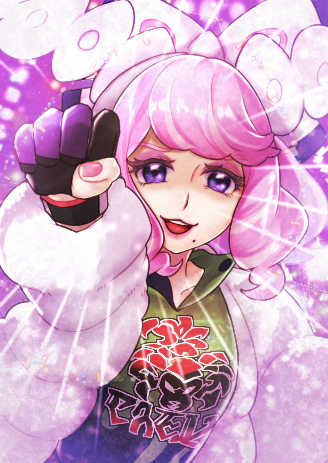 1girl bangs bow clenched_hand coat commentary_request eyelashes fur_coat gloves hair_bow highres kurara_(pokemon) looking_at_viewer medium_hair meru_(merumumu) mole mole_under_mouth open_mouth partly_fingerless_gloves pink_hair pink_lips pink_nails pokemon pokemon_(game) pokemon_swsh print_shirt purple_background purple_gloves shiny shiny_hair shirt smile solo teeth tongue upper_teeth violet_eyes white_bow white_coat wristband