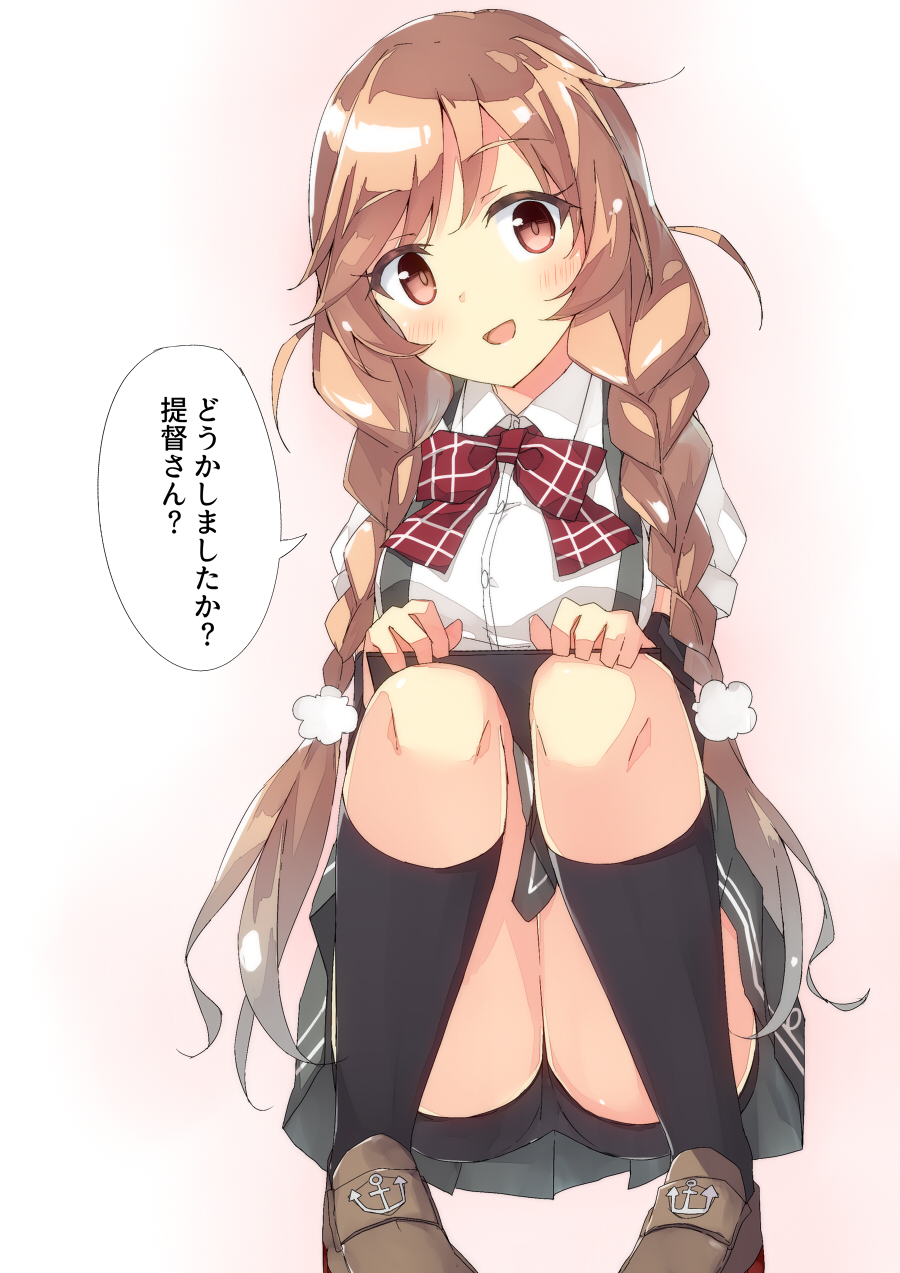 1girl arm_warmers bangs beritabo black_legwear blush bow bowtie braid breasts brown_footwear cloud_hair_ornament eyebrows_visible_through_hair gradient_hair grey_skirt hair_ornament highres kantai_collection kneehighs light_brown_hair long_hair minegumo_(kantai_collection) multicolored_hair open_mouth red_eyes red_neckwear shirt short_sleeves simple_background skirt solo squatting suspender_skirt suspenders translation_request twin_braids white_shirt