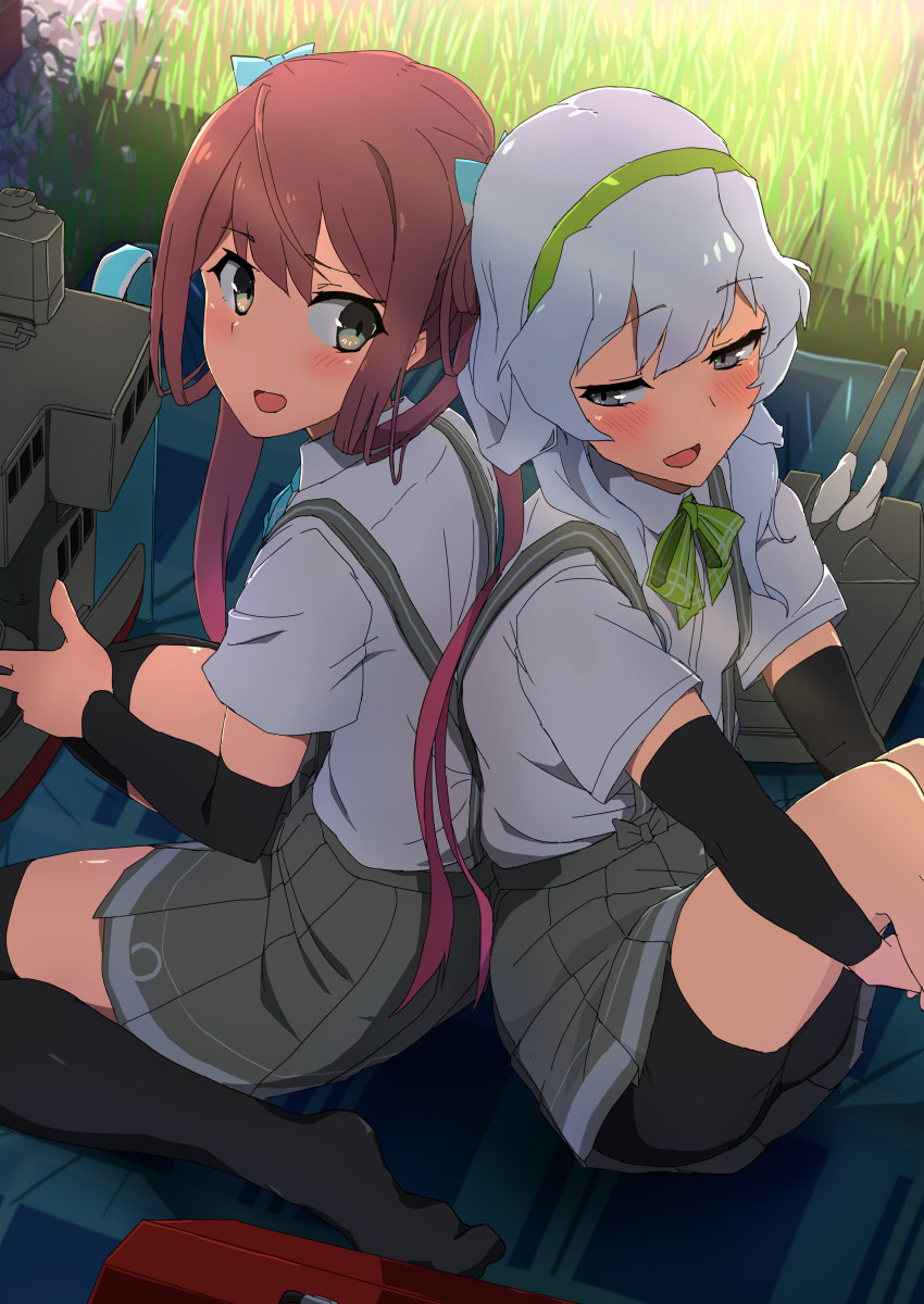 2girls adapted_turret arm_warmers asagumo_(kantai_collection) back-to-back bike_shorts black_legwear bow bowtie brown_hair cannon comala_(komma_la) grass green_hairband grey_eyes grey_eyes hair_ribbon hair_rings hairband highres kantai_collection kneehighs long_hair machinery mat multiple_girls outdoors pleated_skirt ribbon shade shirt sidelocks silver_hair skirt suspender_skirt suspenders thigh-highs turret twintails wavy_hair white_shirt yamagumo_(kantai_collection)