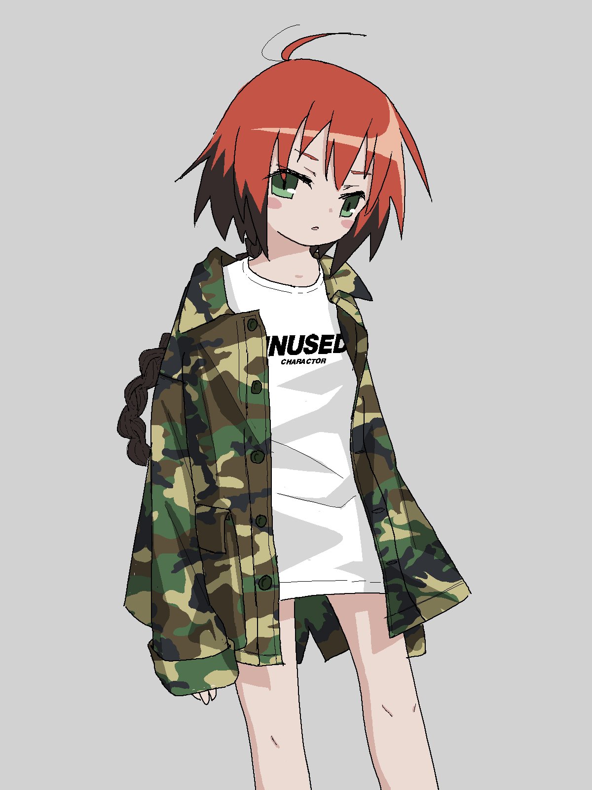 1girl ahoge blush_stickers braid brown_hair camouflage_jacket character_name contrapposto green_eyes green_jacket grey_background highres jacket kill_me_baby long_hair long_sleeves looking_at_viewer multicolored_hair nadegata open_clothes open_jacket parted_lips redhead shirt simple_background solo standing two-tone_hair typo unused_character white_shirt