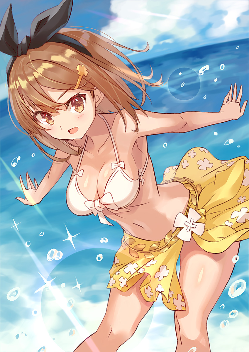 1girl atelier_(series) atelier_ryza bikini black_hairband blue_sky breasts brown_eyes brown_hair clouds collarbone commentary_request day eyebrows_visible_through_hair hair_ornament hairband hairclip highres large_breasts looking_at_viewer navel ocean outstretched_arms reisalin_stout short_hair sky solo standing swimsuit white_bikini yagi2013