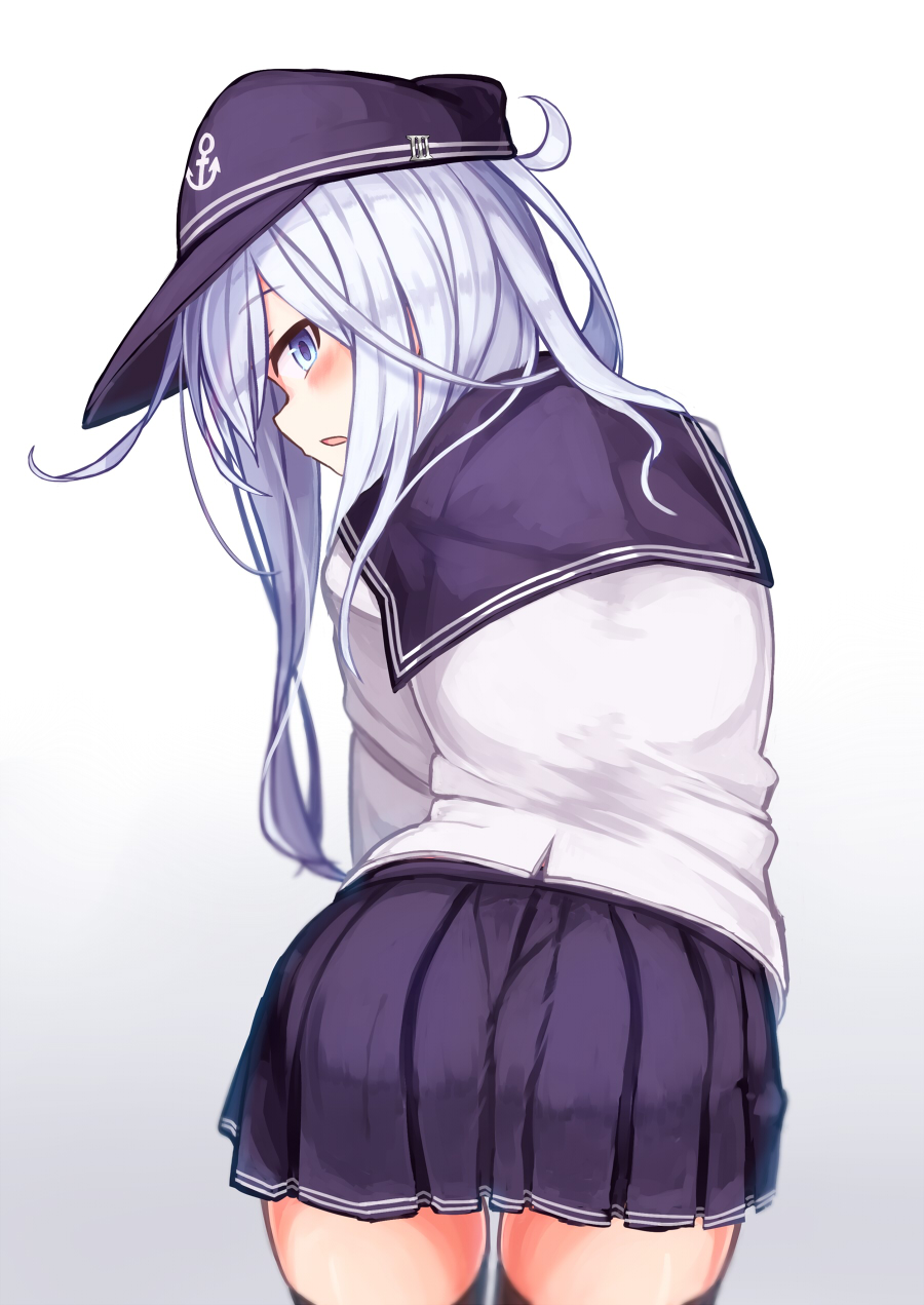 1girl anchor_symbol black_headwear black_legwear black_skirt blue_eyes blush cowboy_shot flat_cap gradient gradient_background hair_between_eyes hat hibiki_(kantai_collection) highres kantai_collection long_hair long_sleeves looking_at_viewer looking_back open_mouth pleated_skirt reitou_mikan school_uniform serafuku silver_hair skirt solo thigh-highs