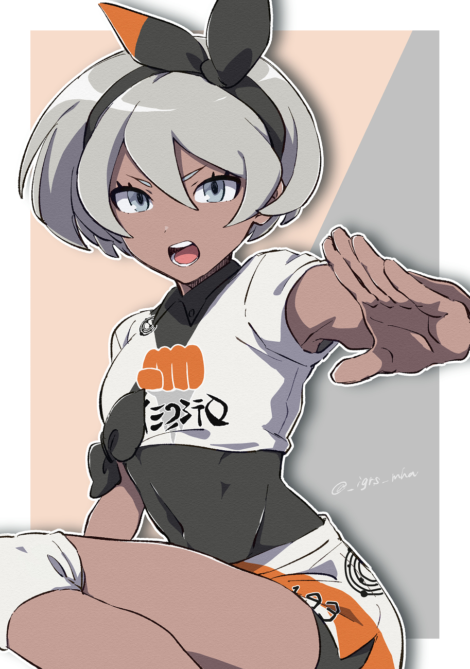 1girl bangs black_bodysuit black_hairband bodysuit bodysuit_under_clothes bow_hairband collared_shirt commentary_request covered_navel dark_skin eyelashes grey_eyes grey_hair gym_leader hair_between_eyes hairband hand_up highres knee_pads looking_at_viewer minato_(rigu_hm) open_mouth pokemon pokemon_(game) pokemon_swsh print_shirt print_shorts saitou_(pokemon) shirt short_hair short_sleeves shorts solo teeth tied_shirt tongue