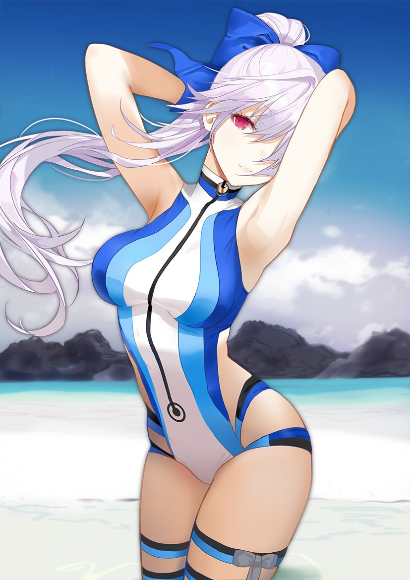 1girl armpits arms_behind_head bangs blue_bow blue_swimsuit blush bow breasts fate/grand_order fate_(series) floating_hair hair_between_eyes hair_bow highleg highleg_swimsuit large_breasts lloule long_hair looking_at_viewer one-piece_swimsuit ponytail red_eyes silver_hair smile swimsuit thighs tomoe_gozen_(swimsuit_saber)_(fate) two-tone_swimsuit white_swimsuit wind
