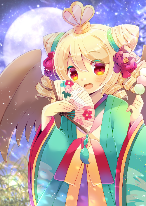 1girl :d bangs blonde_hair blush brown_wings character_request dango drill_hair eyebrows_visible_through_hair fan feathered_wings flower folding_fan food full_moon green_kimono hair_between_eyes hair_flower hair_ornament hands_up hat holding holding_fan holding_food japanese_clothes kimono kouu_hiyoyo long_hair long_sleeves looking_at_viewer moon night open_mouth outdoors puyopuyo red_eyes red_flower sanshoku_dango smile solo wagashi wide_sleeves wings