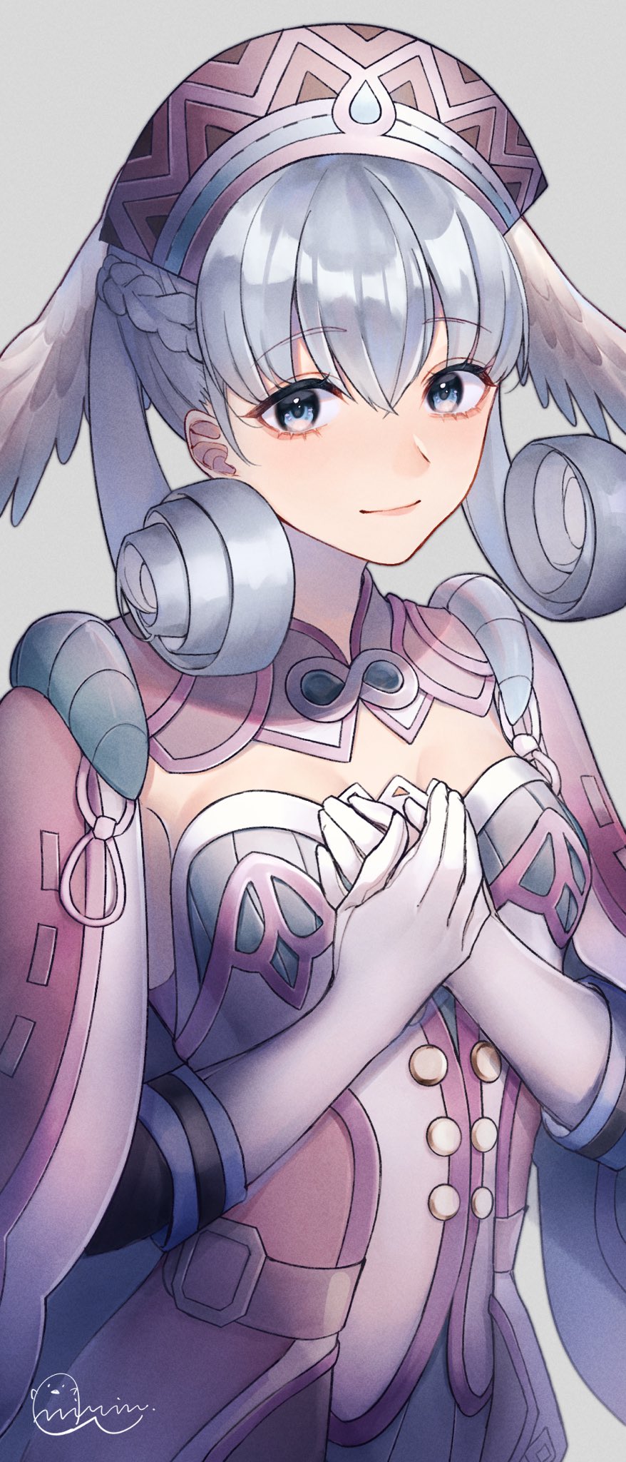 1girl breasts cape eyebrows_visible_through_hair gloves grey_background grey_eyes hands_on_own_chest hat head_wings highres looking_at_viewer medium_breasts melia_antiqua mirin. silver_hair simple_background smile solo upper_body white_gloves xenoblade_chronicles xenoblade_chronicles_(series)