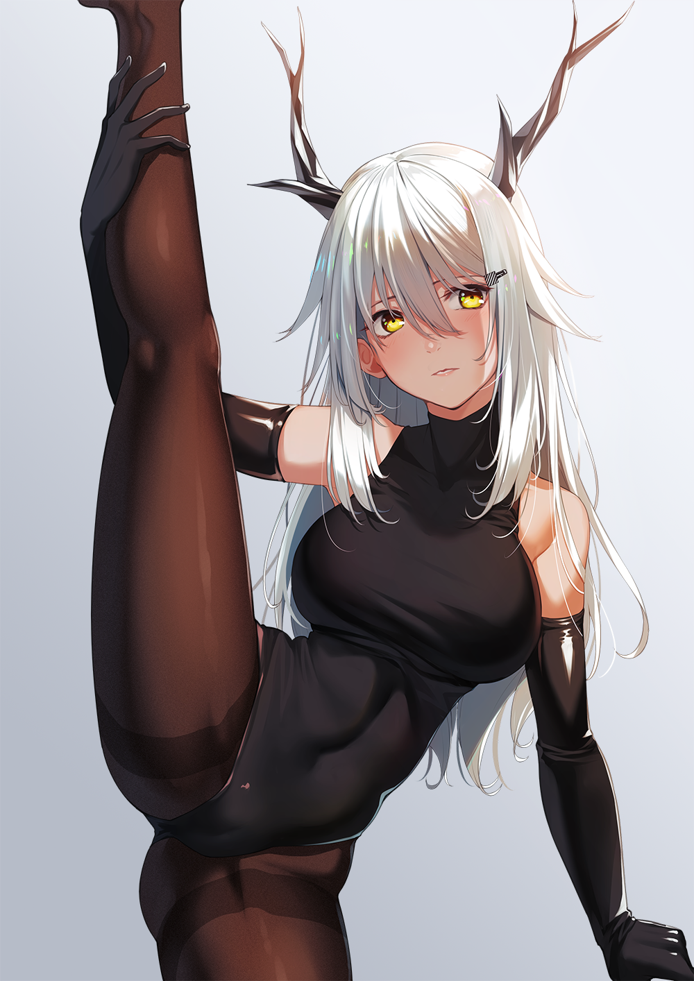 1girl arknights bare_shoulders bishi_(bishi) black_gloves black_leotard breasts brown_legwear commentary_request covered_navel cowboy_shot elbow_gloves gloves grey_background head_tilt highres horns hypergryph_(arknights) large_breasts leg_up leotard long_hair pantyhose parted_lips personification silver_hair solo split standing standing_on_one_leg standing_split thighband_pantyhose thighs yellow_eyes