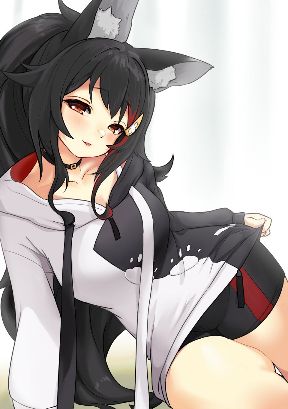 1girl animal_ear_fluff animal_ears black_choker black_hair black_hoodie black_shorts blush breasts choker commentary eyebrows_visible_through_hair hair_ornament highres hololive long_hair long_sleeves looking_at_viewer medium_breasts multicolored_hair ookami_mio parted_lips paw_print_pattern ponytail red_eyes redhead short_shorts shorts sitting smile solo streaked_hair two-tone_hair two-tone_sweater virtual_youtuber white_hoodie wolf_ears xiaodong327399