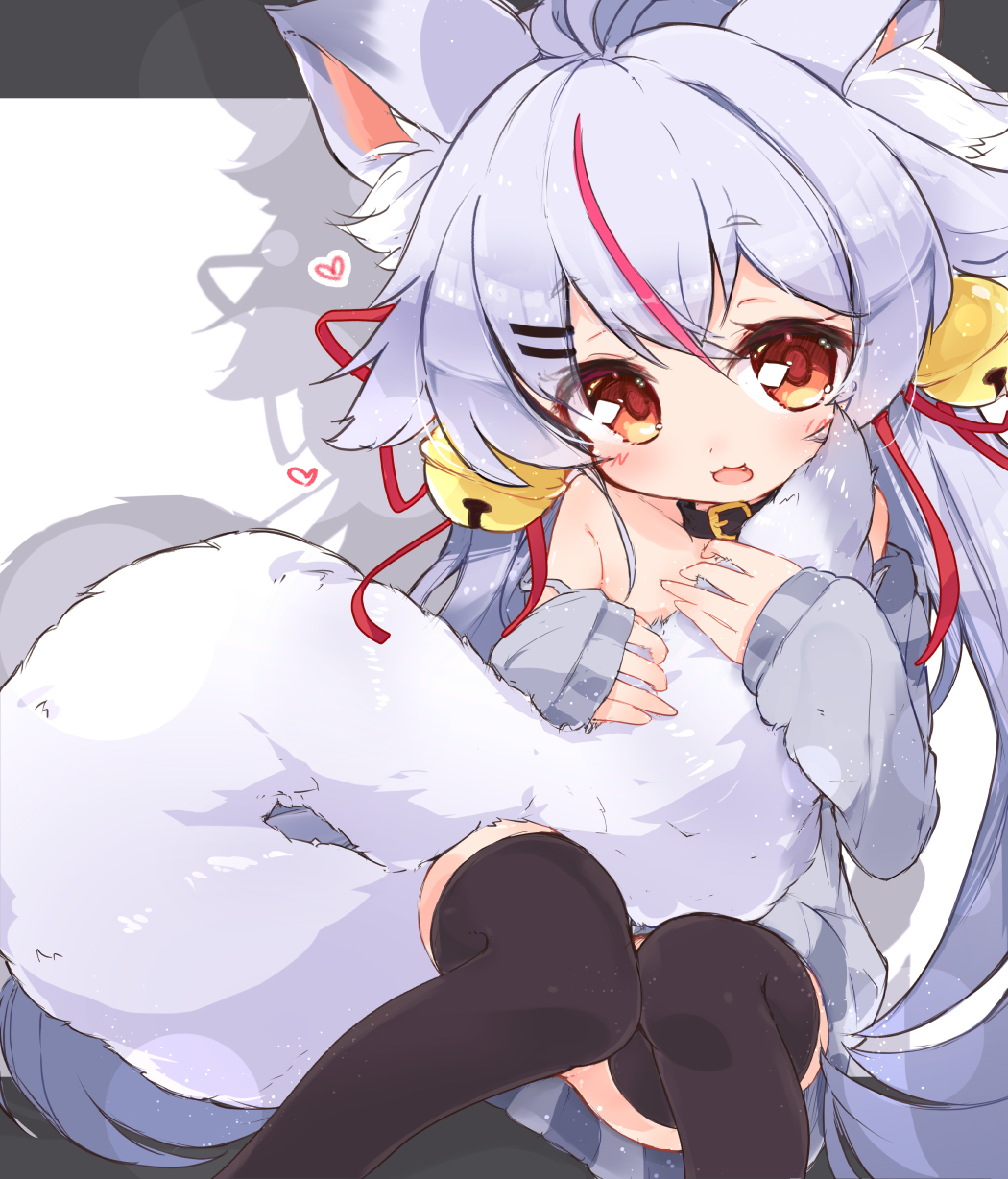 1girl :3 animal_ear_fluff animal_ears bell black_legwear collar fang fox_ears fox_tail grey_sweater hair_ornament hairclip heart highres jingle_bell kamiko_kana long_hair long_tail off_shoulder open_mouth perorisu red_eyes ribbon silver_hair smile solo sweater tail tail_hold thigh-highs tsunderia very_long_hair virtual_youtuber