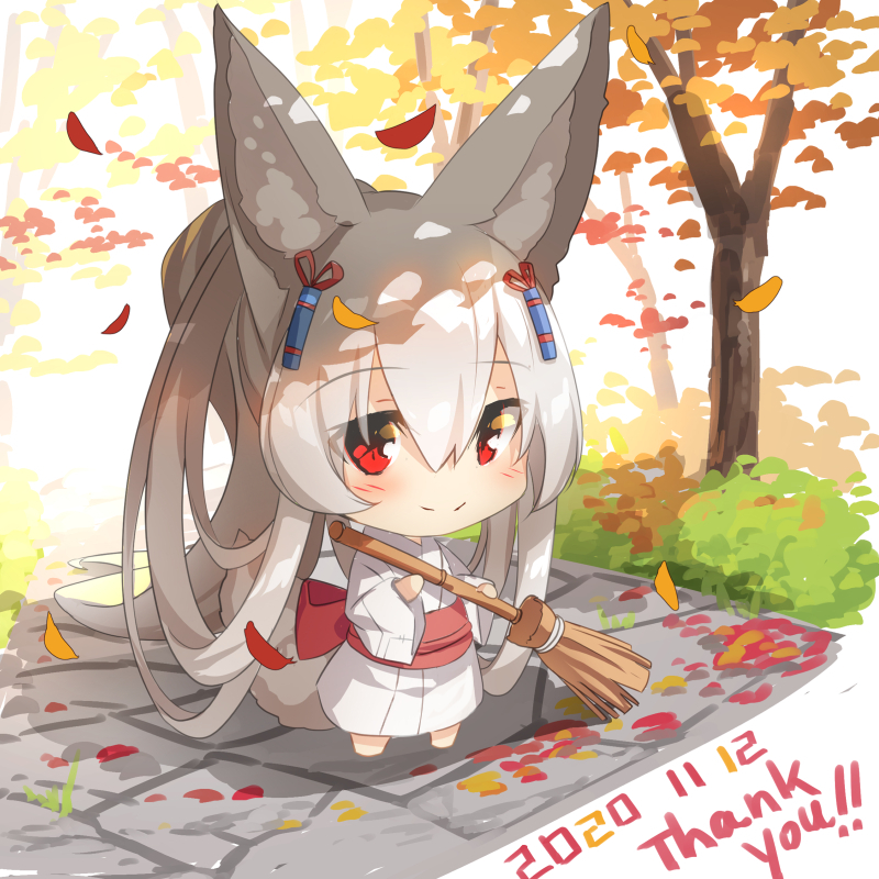 1girl animal_ear_fluff animal_ears autumn_leaves bamboo_broom bangs barefoot blush broom chibi closed_mouth dated day eyebrows_visible_through_hair fox_ears fox_girl fox_tail full_body grey_hair hair_between_eyes hair_ornament holding holding_broom japanese_clothes kimono long_hair long_sleeves obi original outdoors patches ponytail red_eyes sash smile solo standing tail thank_you tree very_long_hair white_background white_kimono wide_sleeves yuuji_(yukimimi)