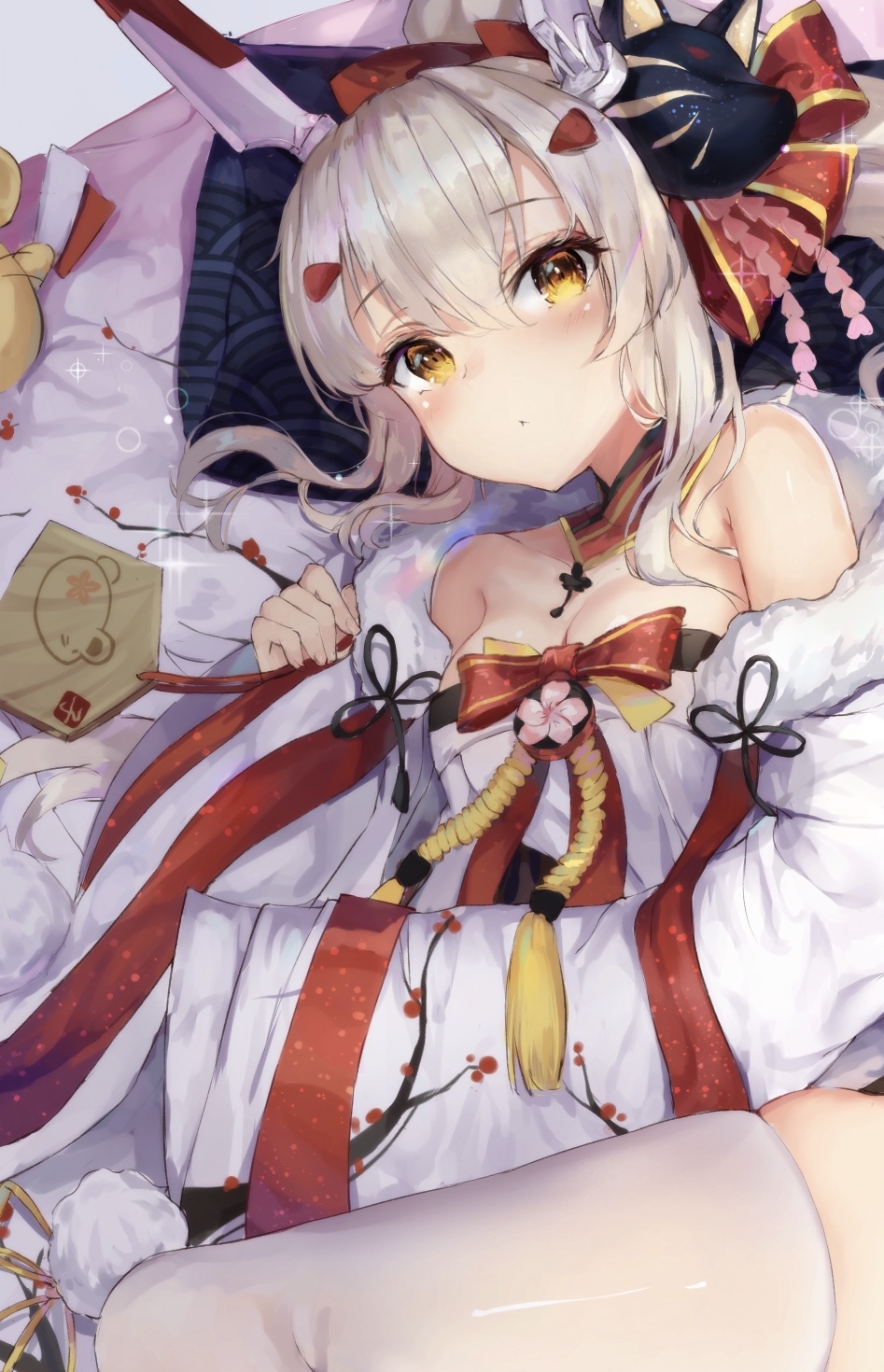 1girl ayanami_(azur_lane) ayanami_(pulse_of_the_new_year)_(azur_lane) azur_lane bare_shoulders bed bow fox_mask gold_trim hair_bow hair_ornament highres japanese_clothes lanyingchengzhi light_brown_hair long_hair looking_at_viewer mask mask_on_head ponytail ribbon solo white_legwear yellow_eyes