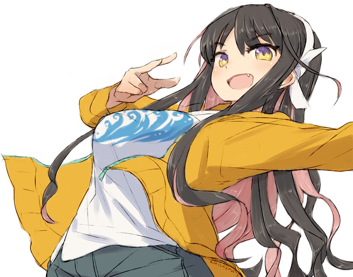 1girl alchera black_hair commentary_request fang grey_shorts hair_down hairband jacket kantai_collection long_hair multicolored_hair naganami_(kantai_collection) open_mouth pink_hair remodel_(kantai_collection) shirt shorts simple_background skin_fang smile solo violet_eyes waves white_background white_hairband white_shirt yellow_jacket