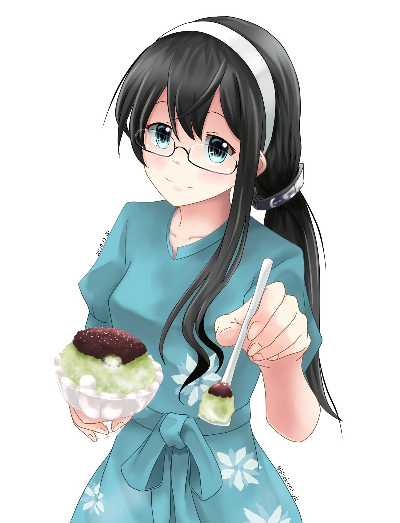 1girl alternate_costume black_hair blue_dress commentary_request dress floral_print green_eyes hairband highres kantai_collection kuroneko86 long_hair looking_at_viewer low_ponytail ooyodo_(kantai_collection) ponytail shaved_ice simple_background smile solo spoon white_background white_hair