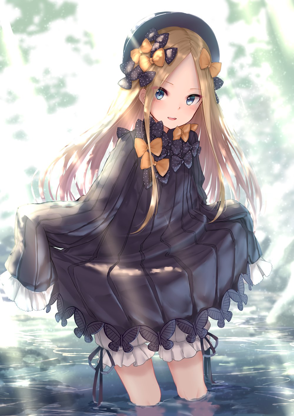 1girl abigail_williams_(fate/grand_order) backlighting bangs black_bow black_dress black_headwear blonde_hair blue_eyes blush bow breasts dress dress_lift fate/grand_order fate_(series) forehead hair_bow hat highres kachayori light_rays long_hair long_sleeves looking_at_viewer multiple_bows open_mouth orange_bow parted_bangs polka_dot polka_dot_bow ribbed_dress sleeves_past_fingers sleeves_past_wrists small_breasts smile wading water white_bloomers