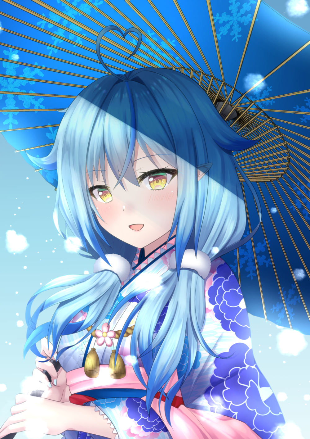 1girl ahoge blue_background blue_hair commentary_request floral_print hair_between_eyes hair_flaps heart_ahoge highres holding holding_umbrella hololive japanese_clothes kimono light_blush light_particles long_sleeves looking_at_viewer obi oil-paper_umbrella parted_lips pointy_ears sash short_hair sidelocks solo standing umbrella upper_body utsuki_(blackgoat1229) virtual_youtuber yellow_eyes yukihana_lamy
