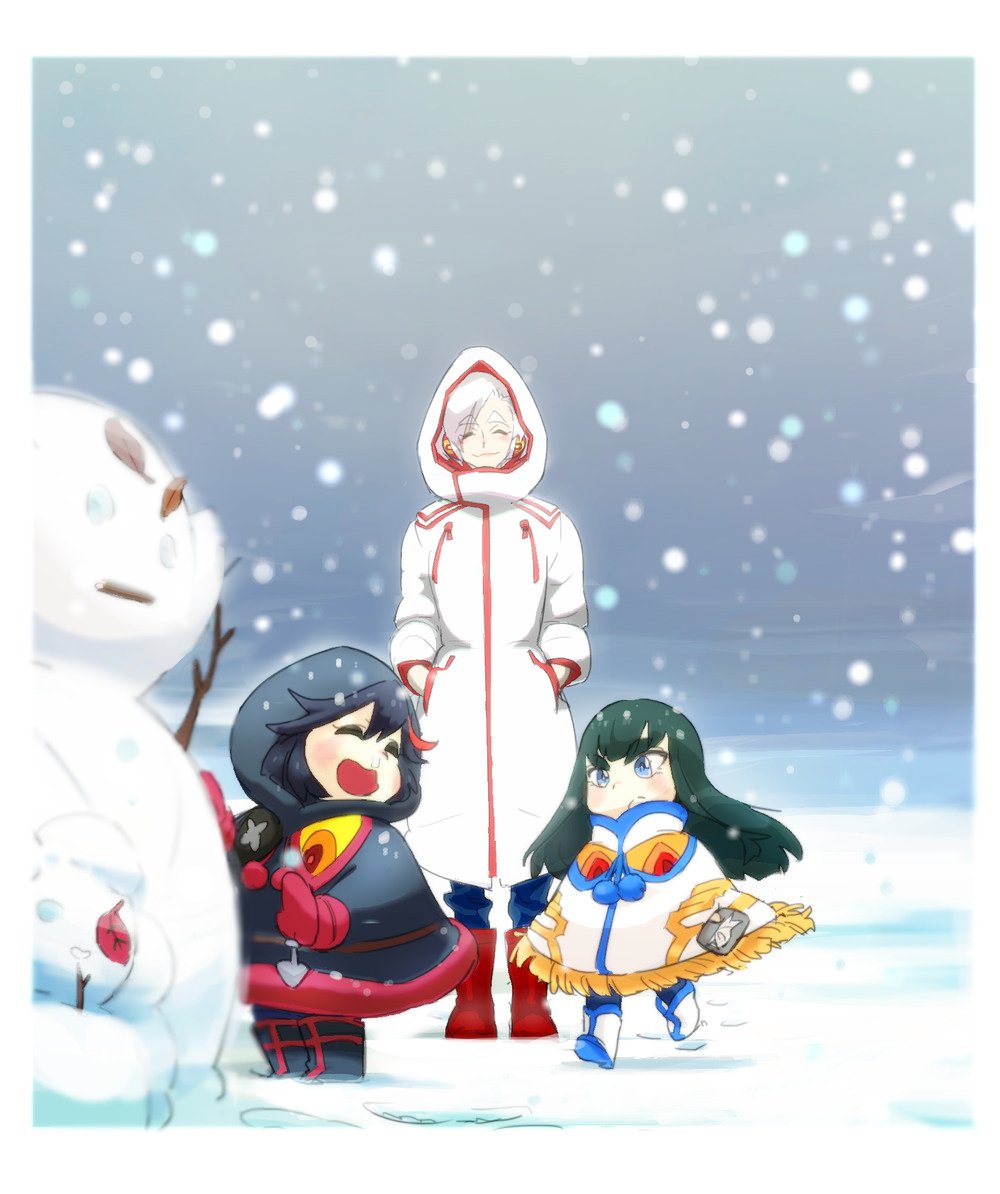 3girls :d =_= black_coat black_hair blue_eyes boots closed_eyes coat earmuffs eyebrows gyosone hands_in_pockets junketsu kamui_(kill_la_kill) kill_la_kill kiryuuin_ragyou kiryuuin_satsuki long_hair matoi_ryuuko mother_and_daughter multicolored_hair multiple_girls open_mouth parent_and_child senketsu smile snow snowing snowman streaked_hair thick_eyebrows white_coat white_hair winter winter_clothes winter_coat