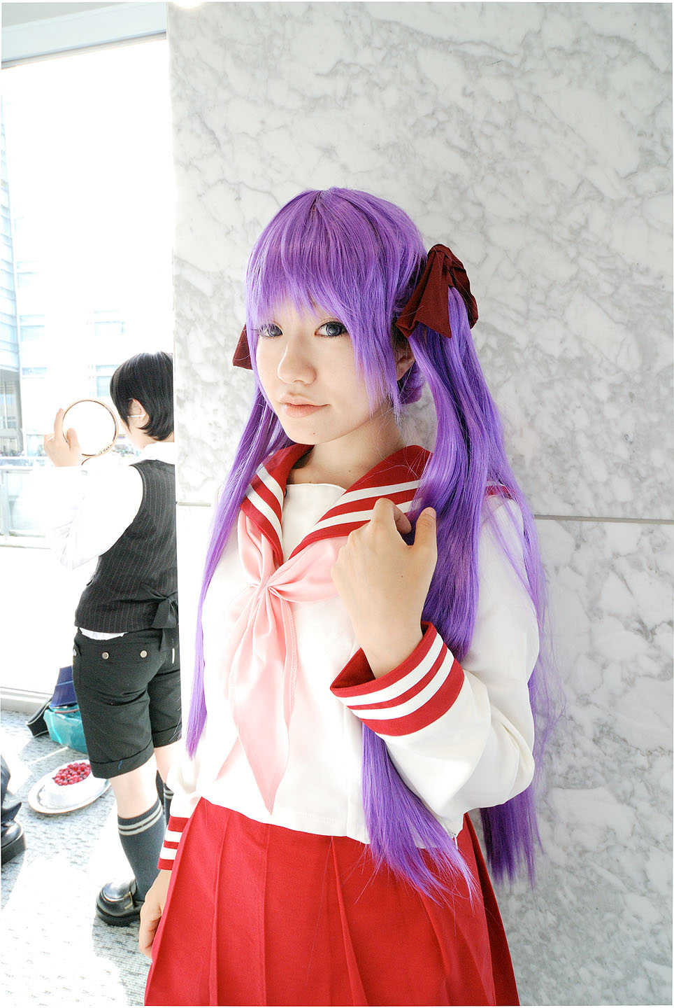 cosplay hair_ribbons hiiragi_kagami lucky_star naito photo purple_hair sailor_uniform school_uniform twintails