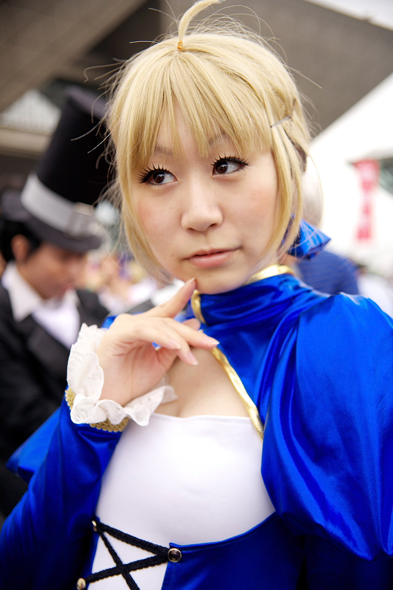 blonde_hair braid cosplay fate/stay_night hair_bow kirekawa_saku_(model) photo saber