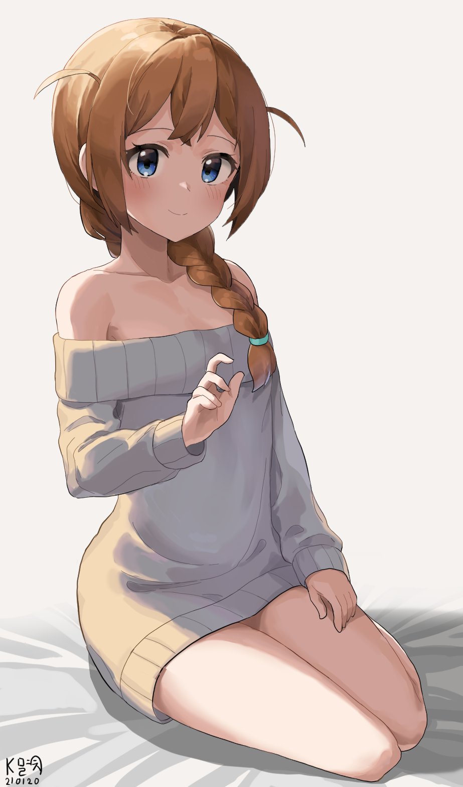 1girl artist_name baba_konomi backlighting bangs bare_shoulders bed_sheet blue_eyes blush braid breasts brown_hair closed_mouth collarbone commentary crossed_bangs dated full_body grey_background grey_sweater hair_flaps hair_over_shoulder hair_tie hand_on_own_thigh hand_up highres idolmaster idolmaster_million_live! long_hair long_sleeves looking_at_viewer myeolchi off-shoulder_sweater off_shoulder simple_background single_braid sitting small_breasts smile solo sweater yokozuwari