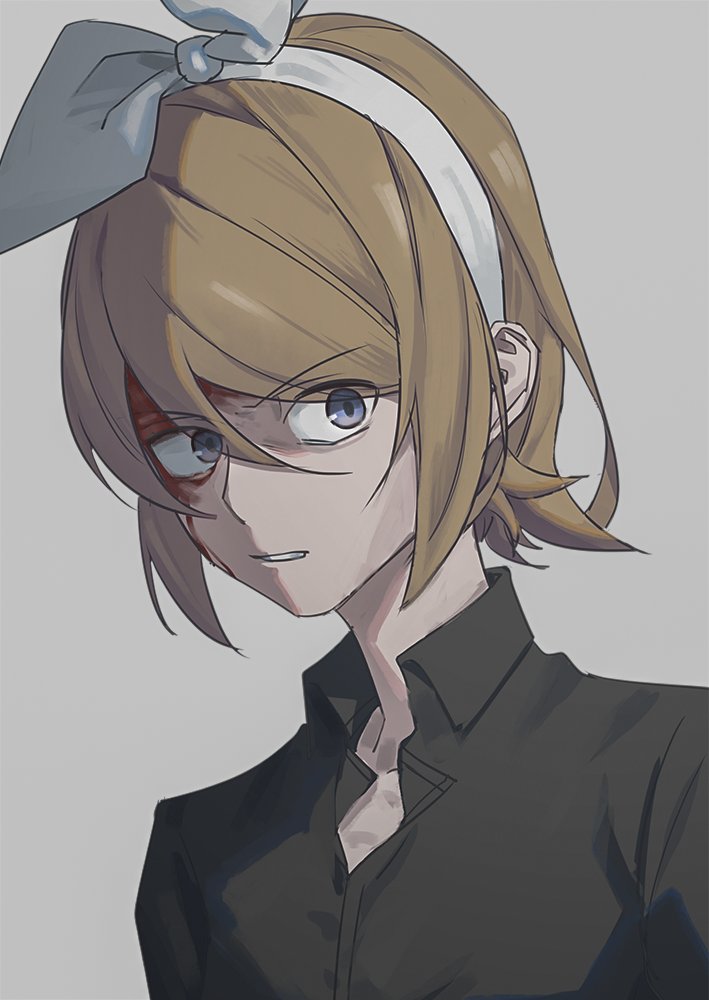 1girl black_shirt blonde_hair blood blood_on_face blue_eyes bow commentary grey_background hair_bow kagamine_rin portrait shirt short_hair solo vocaloid white_bow wounds404