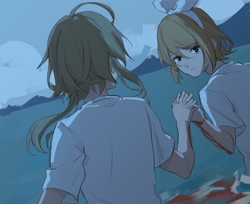 1girl bleeding blonde_hair blood bow commentary from_behind green_hair gumi hair_bow holding_hands kagamine_rin looking_at_another medium_hair mountainous_horizon ocean shirt short_hair short_sleeves upper_body vocaloid white_bow white_shirt wounds404