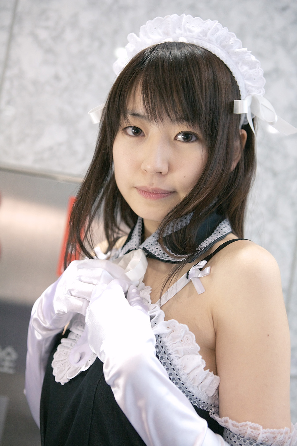 apron azumo_yuiko cosplay elbow_gloves kore_ga_watashi_no_goshujin-sama kurauchi_anna maid maid_uniform ribbons