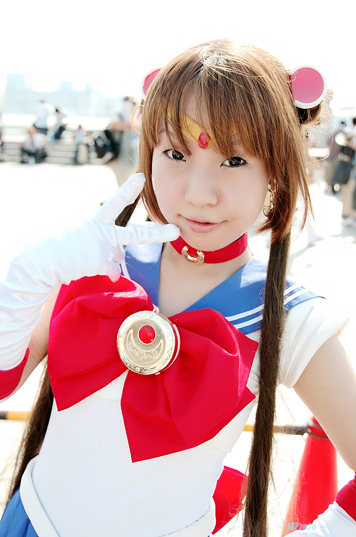bishoujo_senshi_sailor_moon cosplay hairpods sailor_moon school_uniform tsukino_usagi twintails