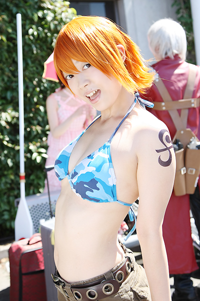 amanone_shun bikini_top cargo_shorts cosplay nami nami_(one_piece) one_piece orange_hair