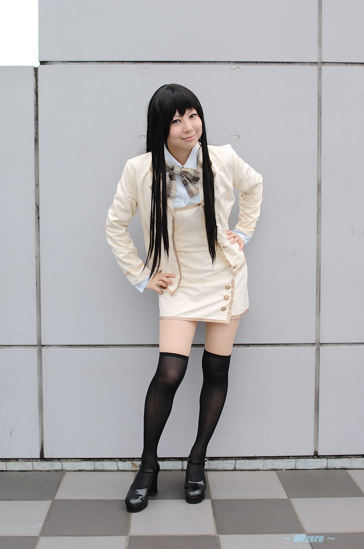 cosplay nanto_yaya nanto_yaya_(cosplay) ousawa_hina school_uniform strawberry_panic thigh-highs