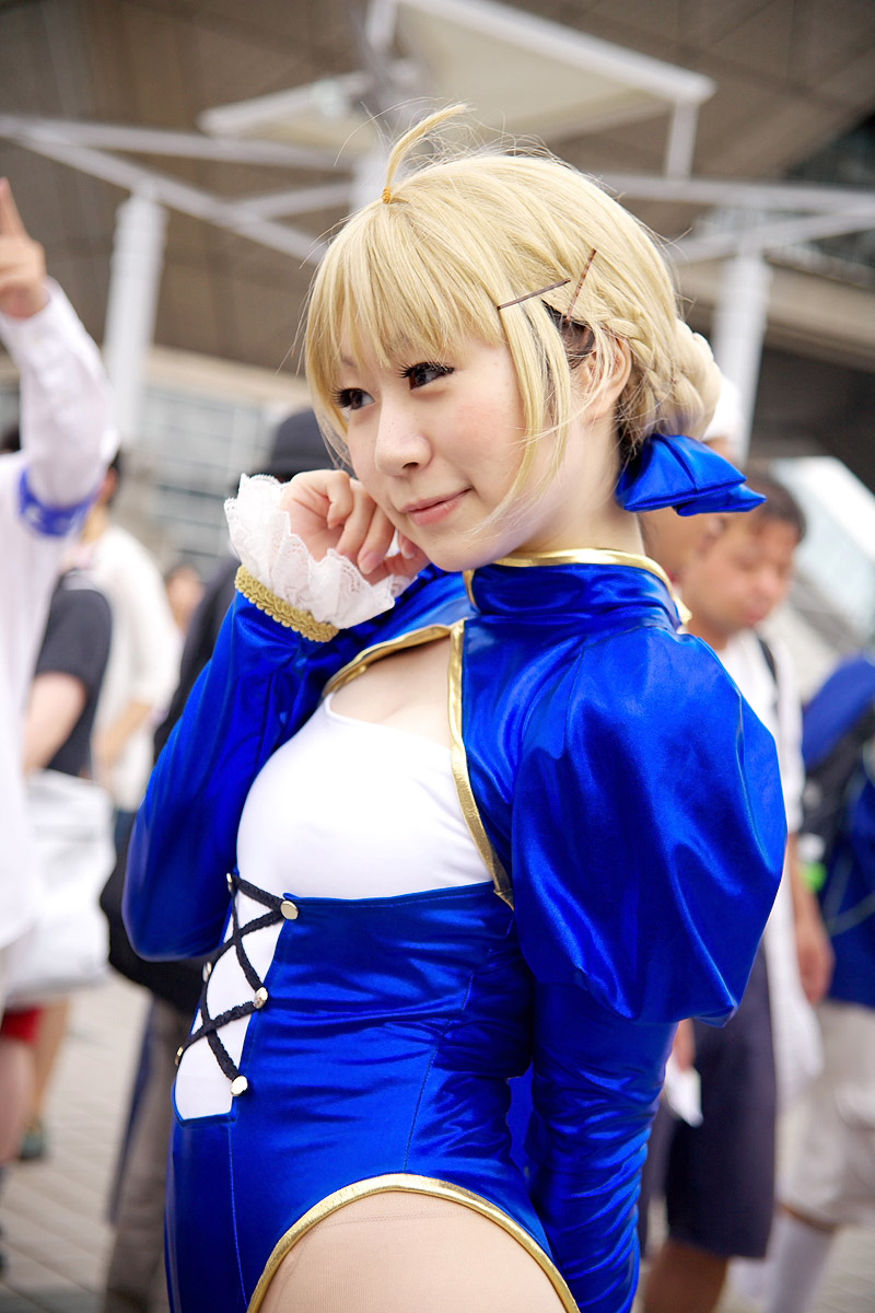 blonde_hair braid cosplay fate/stay_night hair_bow kirekawa_saku_(model) photo saber