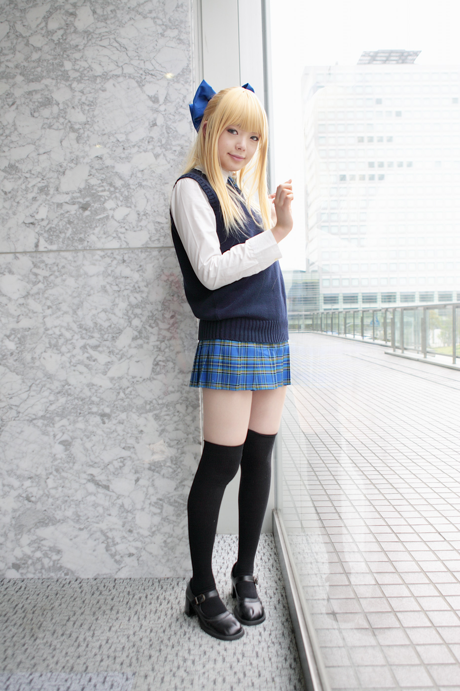 blonde_hair cosplay hair_bow namada photo school_uniform sweater thigh-highs