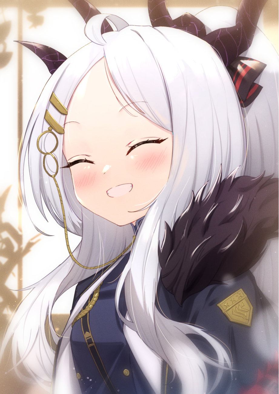 1girl ^_^ ahoge bangs black_jacket blue_archive blush closed_eyes commentary_request eyebrows_visible_through_hair facing_viewer forehead fur-trimmed_jacket fur_trim grin hair_ornament hairclip highres hina_(blue_archive) horns jacket long_hair parted_bangs ponytail smile solo uneg upper_body white_hair