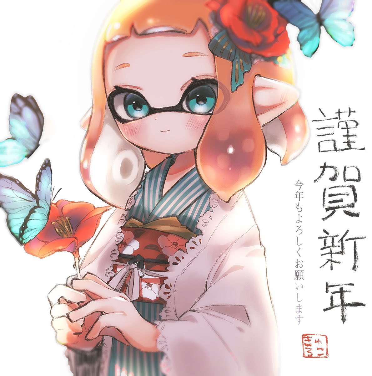 1girl artist_name bangs blue_kimono blunt_bangs blurry bob_cut bug butterfly closed_mouth commentary domino_mask floral_print flower green_eyes hair_flower hair_ornament happy_new_year hatsumoude hibiscus highres holding holding_flower inkling insect japanese_clothes kimono kotoyoro kyururi looking_at_viewer mask medium_hair nengajou new_year obi orange_hair pointy_ears red_flower sash signature smile solo splatoon_(series) standing striped symbol_commentary tentacle_hair translated vertical-striped_kimono vertical_stripes white_background white_shawl